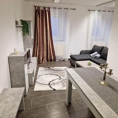 Klosterappartment Modling Exteriör bild