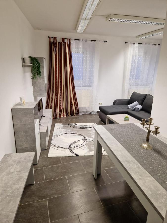 Klosterappartment Modling Exteriör bild